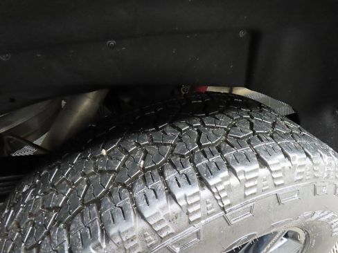 Used 2025 GMC Sierra 2500 AT4 w/ AT4 Premium Plus Package image 40