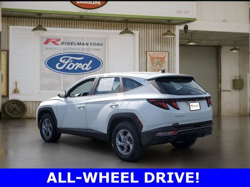 Used 2022 Hyundai Tucson SE image 3