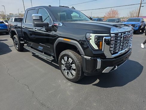 New 2026 GMC Sierra 2500 Denali AWD/4WD image 3