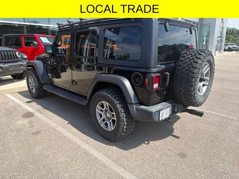 Used 2019 Jeep Wrangler Unlimited Sport S AWD/4WD image 4
