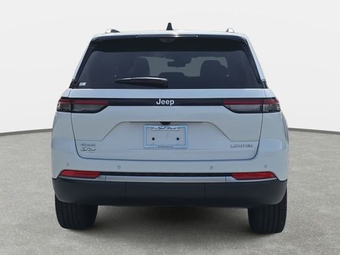 New 2026 Jeep Grand Cherokee Limited AWD/4WD image 6