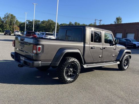 New 2025 Jeep Gladiator Sport image 8