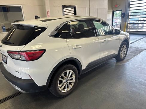 Used 2020 Ford Escape SE AWD/4WD image 8