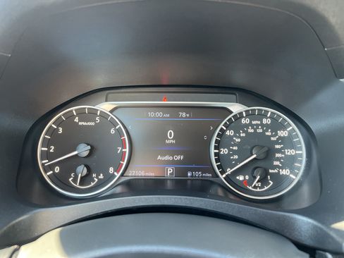 Used 2024 Nissan Altima 2.5 SV FWD image 13