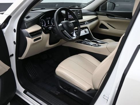 Used 2023 INFINITI QX60 Luxe w/ Cargo Package FWD image 2