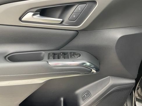 Certified 2026 Chevrolet Traverse LT AWD/4WD image 10