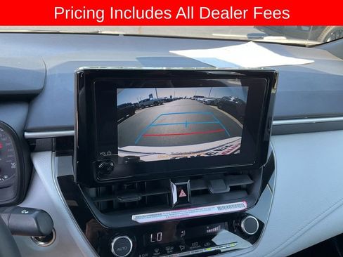 Used 2024 Toyota Corolla SE FWD image 11