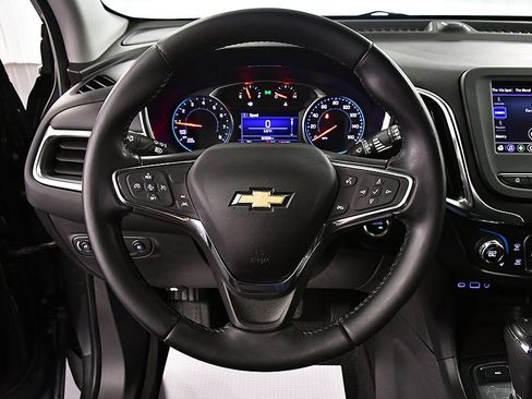Used 2020 Chevrolet Equinox LT image 17
