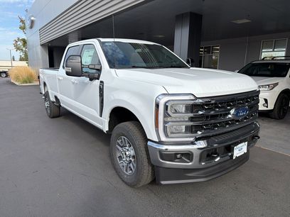 New 2026 Ford F350 Lariat w/ FX4 Off-Road Package