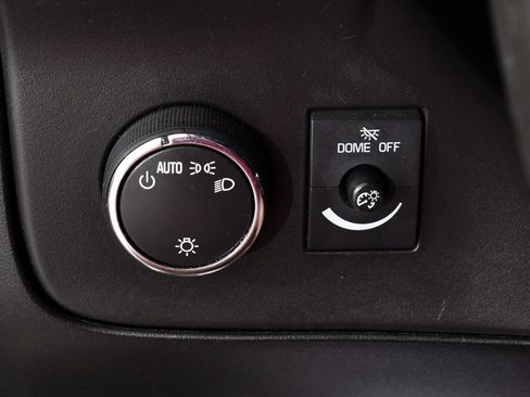 Used 2018 Chevrolet Express 2500 w/ Driver Convenience Package RWD image 30