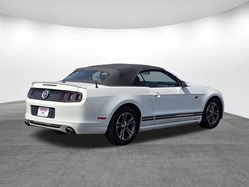 Used 2013 Ford Mustang Premium RWD image 5