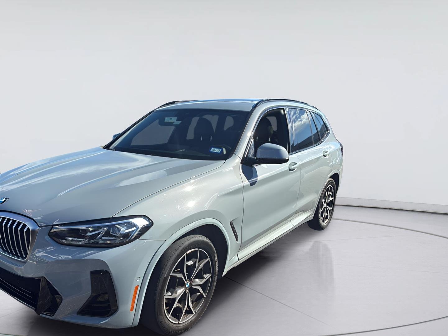 Used 2022 BMW X3 sDrive30i w/ M Sport Package 2 RWD image 1
