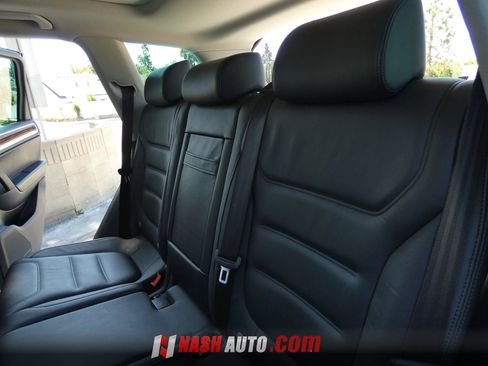 Used 2014 Volkswagen Touareg VR6 AWD/4WD image 43