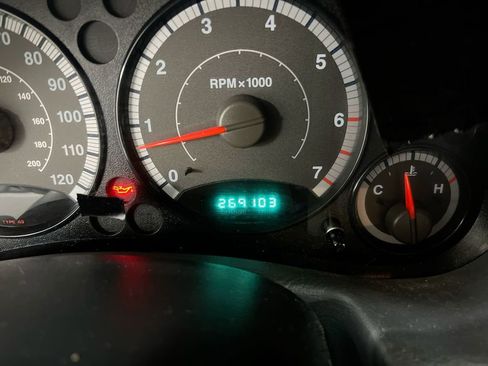 Used 2005 Jeep Liberty Sport AWD/4WD image 13