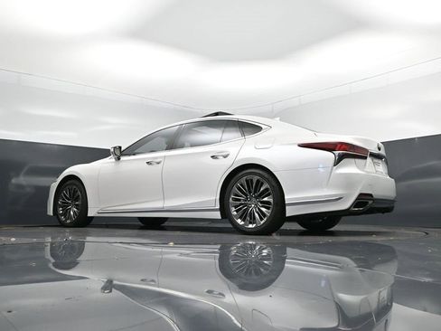 Used 2020 Lexus LS 500 w/ Interior Upgrade Package image 40