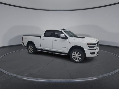New 2026 RAM 2500 Laramie w/ Sport Appearance Package AWD/4WD image 2