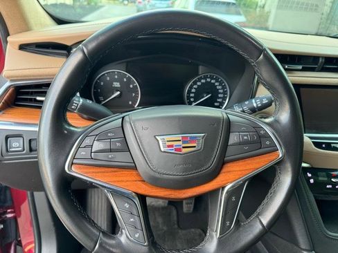 Used 2018 Cadillac XT5 Platinum w/ Driver Assist Package AWD/4WD image 19