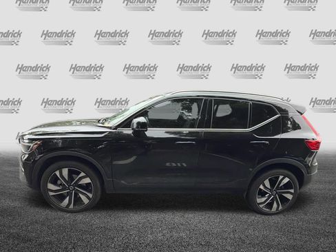 Certified 2023 Volvo XC40 B5 Plus w/ Protection Package Premier AWD/4WD image 10