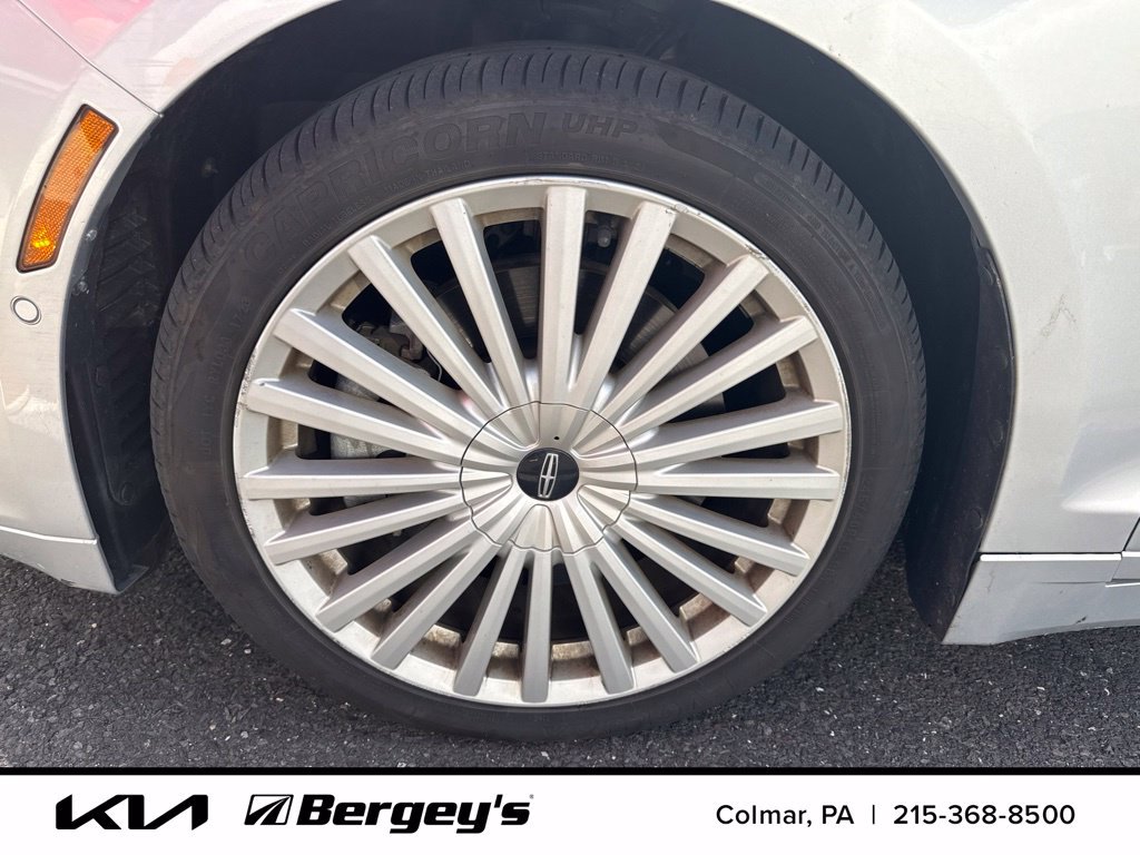Used 2017 Lincoln MKZ Reserve w/ Technology Package AWD/4WD image 8