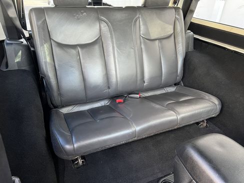 Used 2016 Jeep Wrangler Rubicon w/ Power Convenience Group AWD/4WD image 17