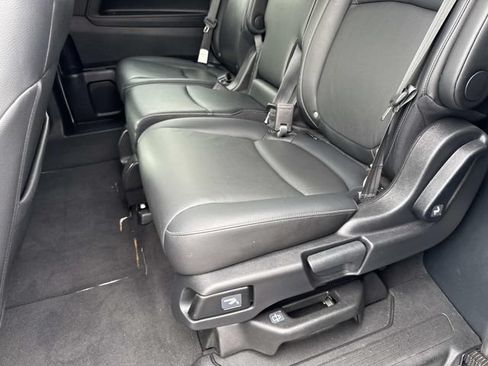 Certified 2024 Honda Odyssey Touring image 12