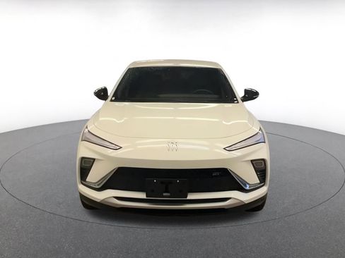 Used 2025 Buick Envista Sport Touring image 7