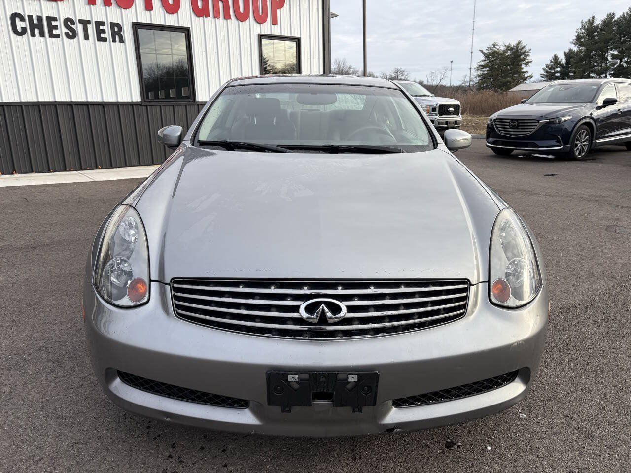 Used 2003 INFINITI G35 Coupe w/ Performance Tire & Wheel Pkg RWD image 3