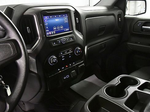 Used 2021 Chevrolet Silverado 1500 Custom image 21