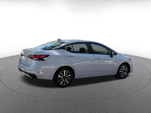 Used 2025 Nissan Versa SV image 15