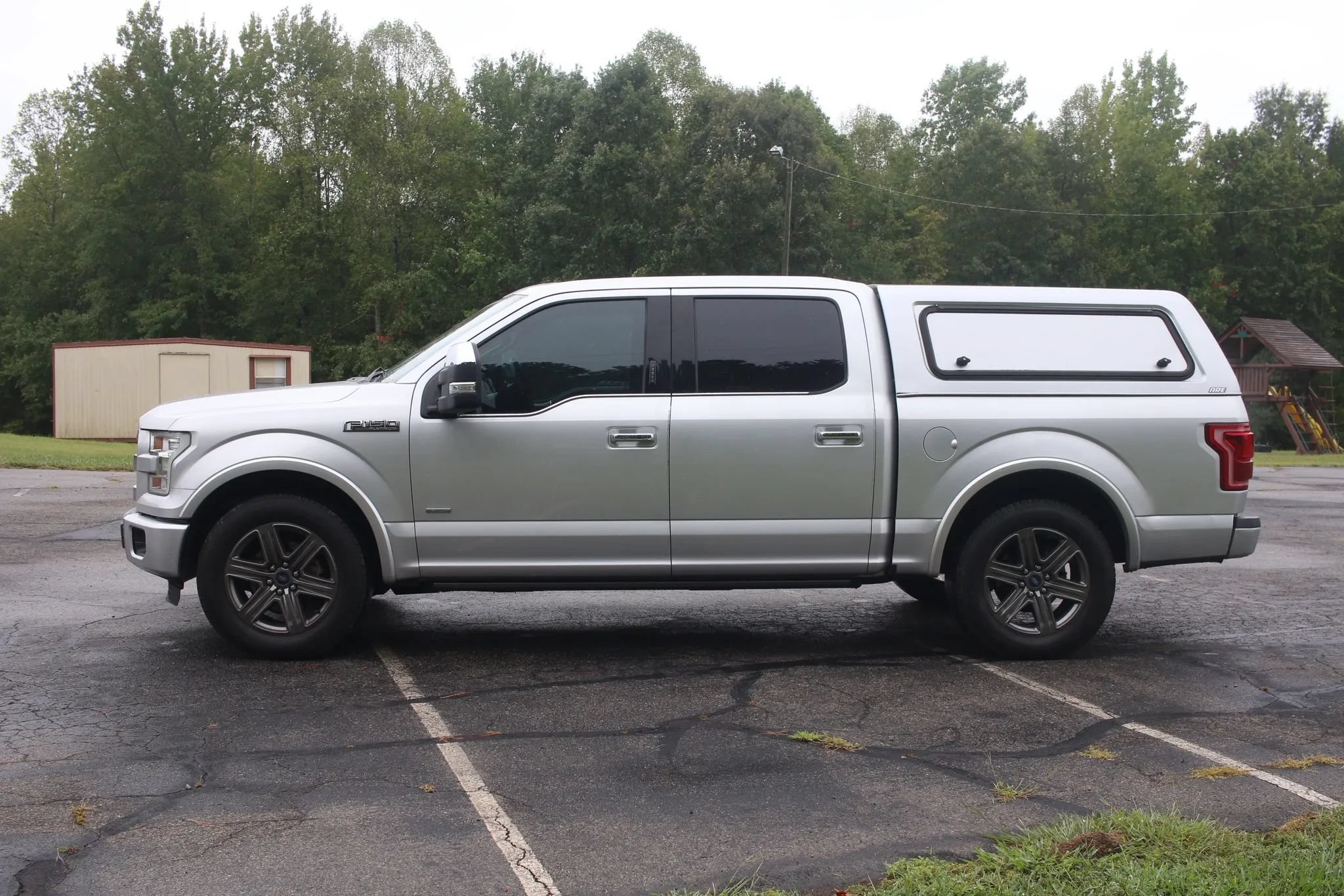 Used 2015 Ford F150 Platinum w/ Equipment Group 701A Luxury RWD image 9