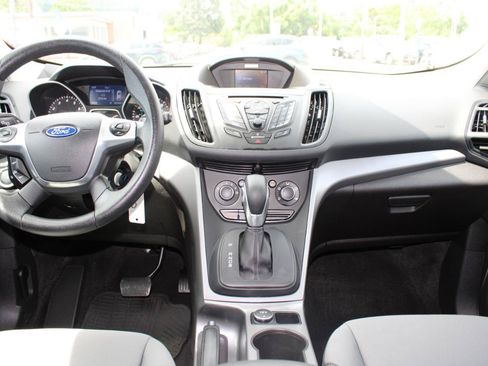Used 2015 Ford Escape SE FWD image 11
