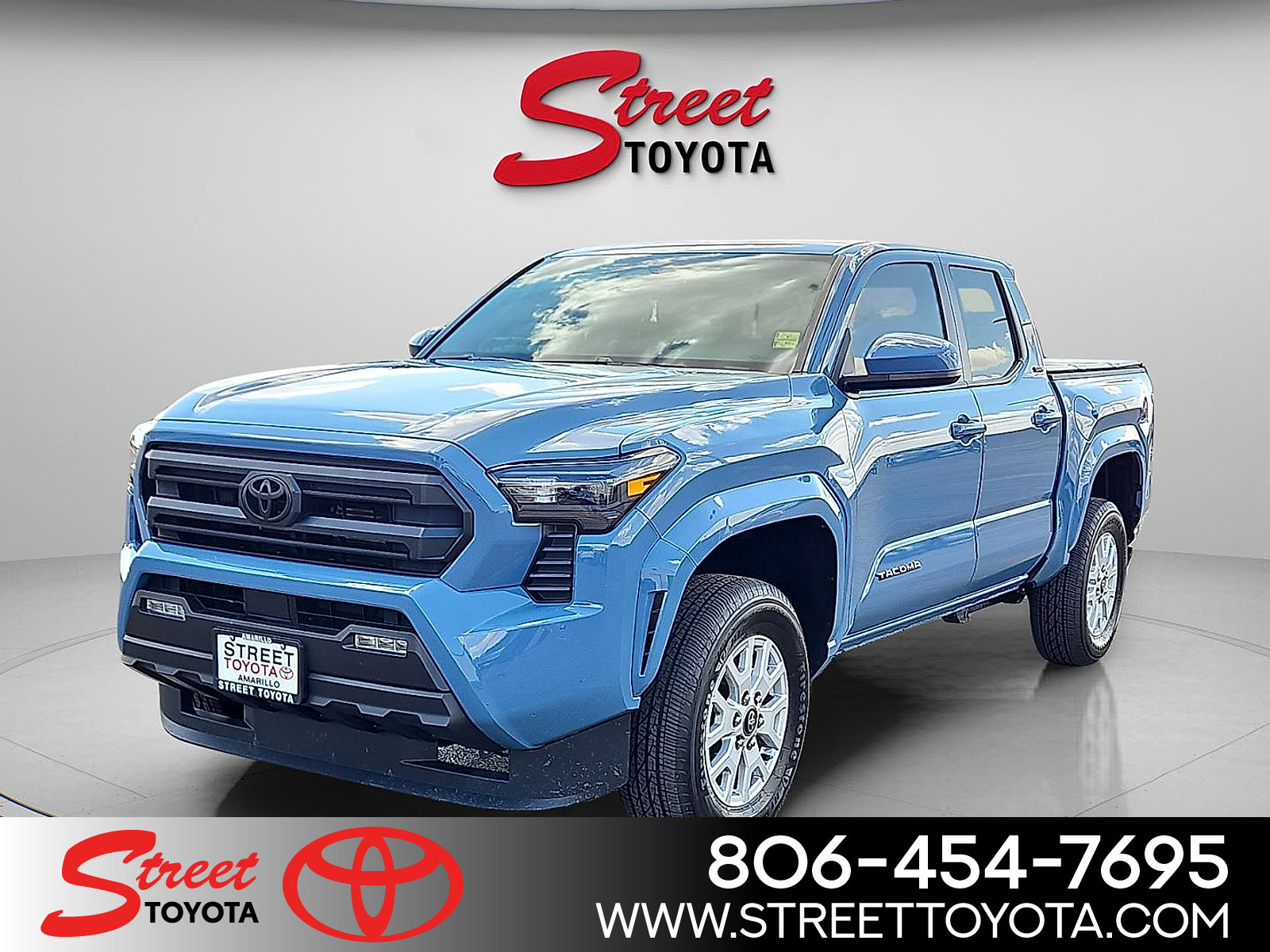 Certified 2026 Toyota Tacoma SR5 AWD/4WD image 1