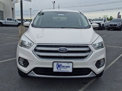 Used 2017 Ford Escape SE AWD/4WD image 2