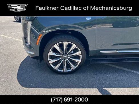 Certified 2026 Cadillac Escalade Luxury w/ Touring Package AWD/4WD image 37
