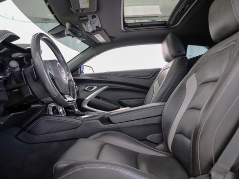 Used 2022 Chevrolet Camaro LT w/ RS Package image 27