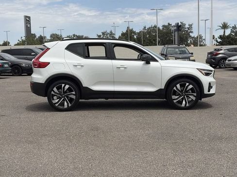 Certified 2023 Volvo XC40 B5 Ultimate w/ Climate Package AWD/4WD image 5