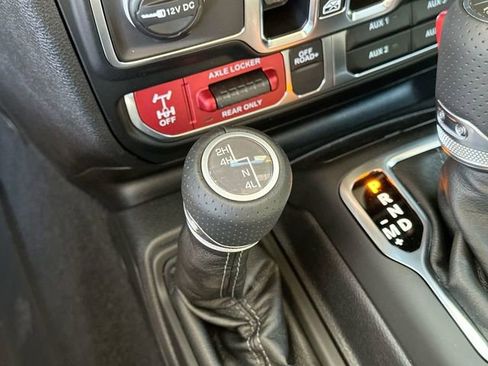 New 2025 Jeep Gladiator Mojave w/ Safety Group image 23