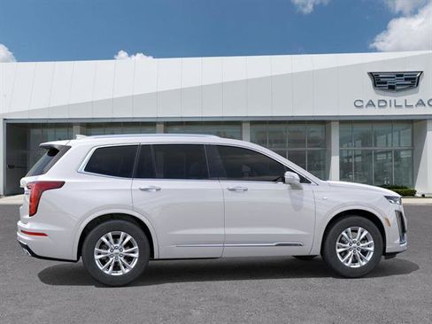New 2025 Cadillac XT6 Luxury image 6