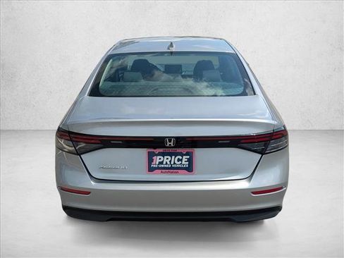 Certified 2023 Honda Accord LX image 6