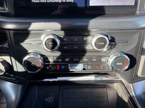 Used 2025 Ford F150 Lariat w/ Equipment Group 502A High image 33