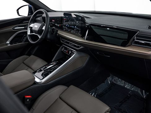 New 2025 Audi Q5 Premium Plus image 8
