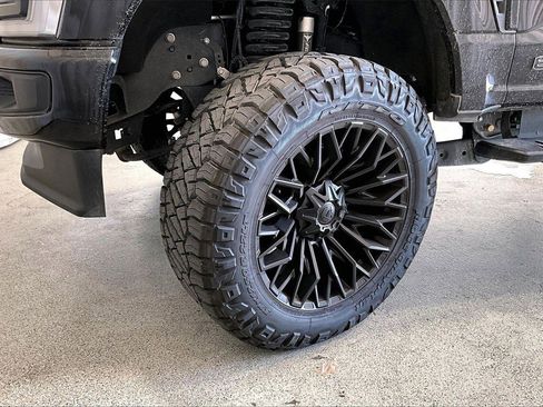 Used 2024 Ford F250 Lariat w/ Sport Appearance Package image 20