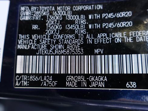 Used 2021 Toyota 4Runner Limited AWD/4WD image 13
