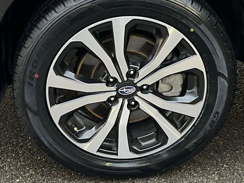 Used 2023 Subaru Forester Limited image 10