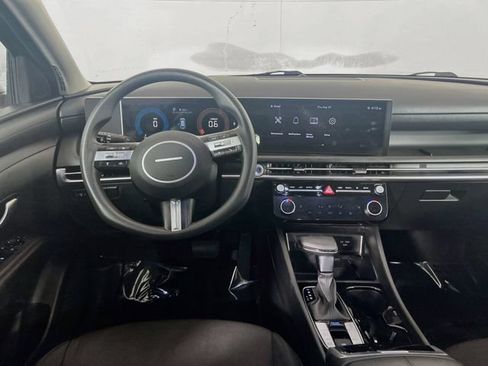 Used 2025 Hyundai Tucson SEL FWD image 21