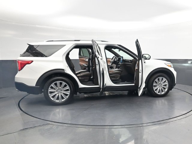Used 2023 Ford Explorer King Ranch w/ Technology Package AWD/4WD image 43
