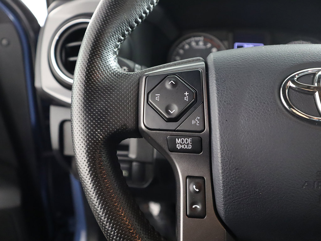 Used 2019 Toyota Tacoma TRD Sport AWD/4WD image 37