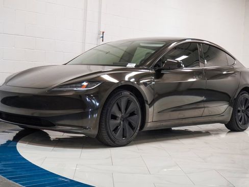 Used 2025 Tesla Model 3 Long Range AWD/4WD image 4