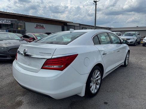 Used 2015 Buick LaCrosse FWD image 2
