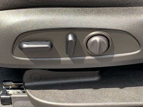 Used 2023 Chevrolet Blazer LT w/ Convenience Package image 37